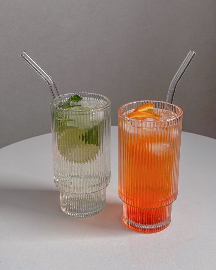 Ribbed Shape Glass with Wood Cap