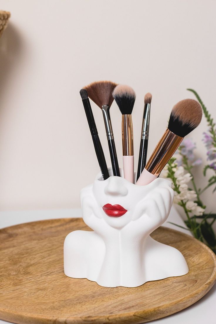 Aesthetic Face Vase